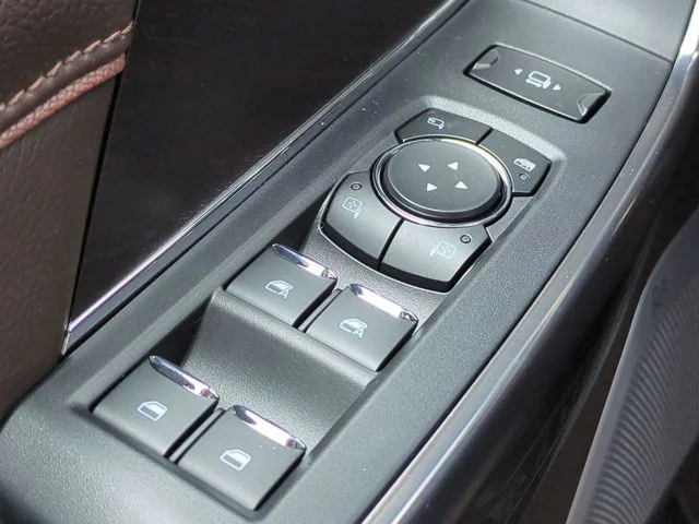 New 2026 Glacier Gray Metallic Tri-Coat Ford F-350® King Ranch® image 24
