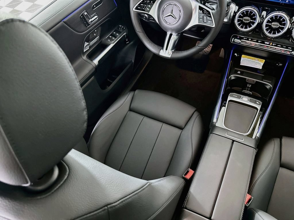 New 2026 Mountain Grey Metallic Mercedes-Benz GLB 250 image 53