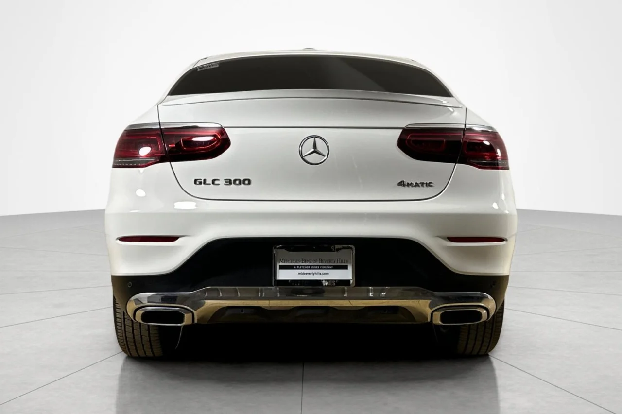 Used 2023 Polar White Mercedes-Benz GLC 300 image 4