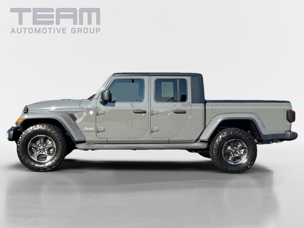 Certified Used 2020 Gray Jeep Overland image 4