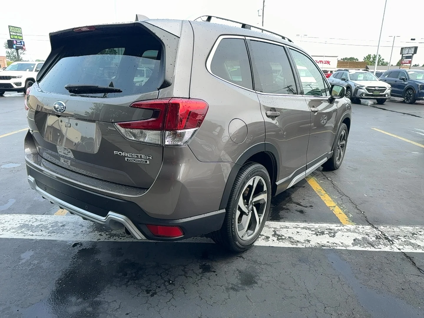Used 2023 Brilliant Bronze Metallic Subaru Touring image 10