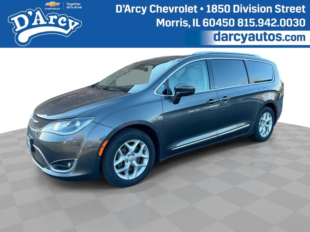 2018 Chrysler Pacifica Touring L Plus's photo