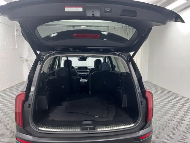 Used 2022 Black Kia SX image 8