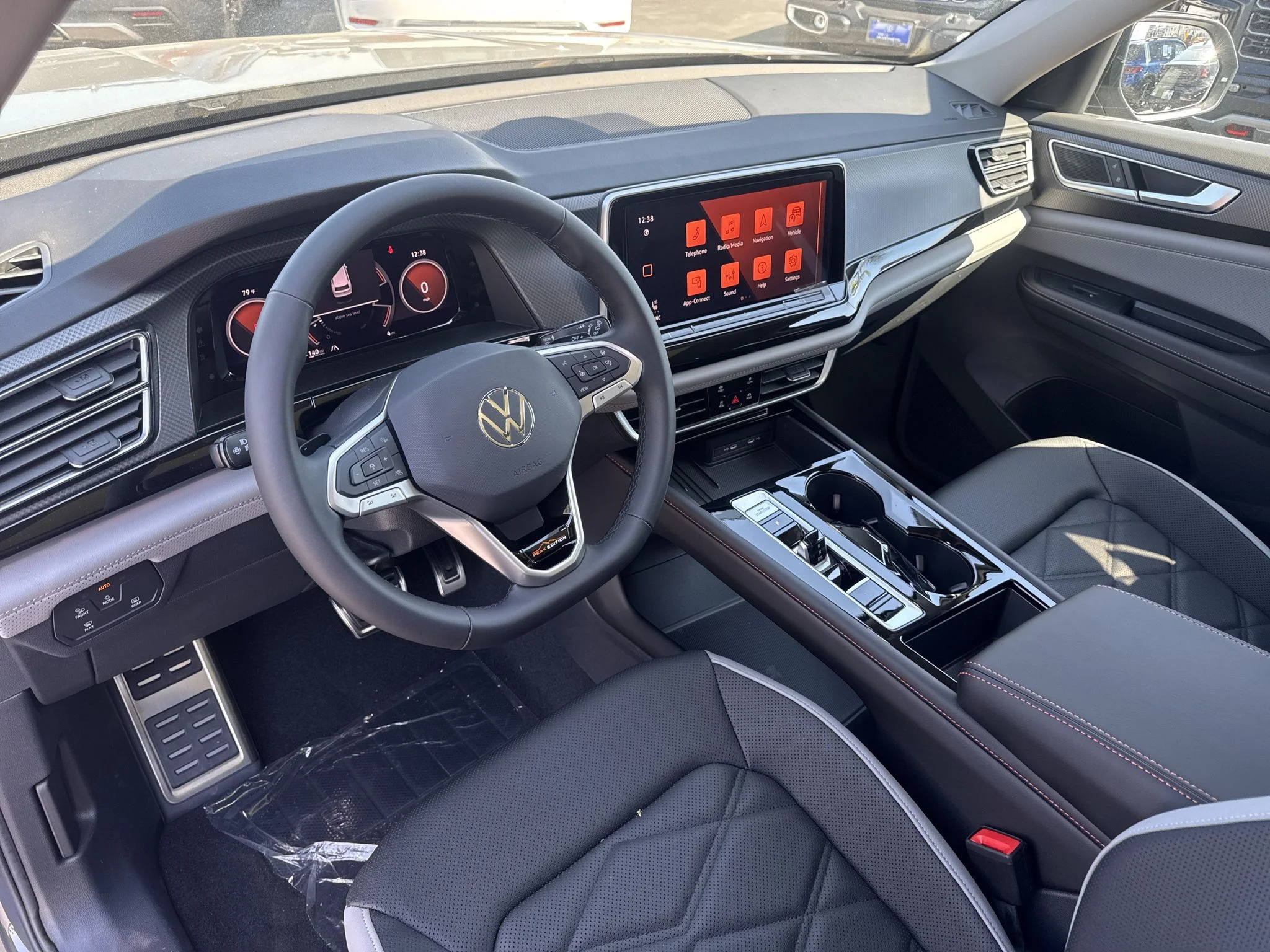 New 2026 Pure Gray Volkswagen 2.0T Peak Edition image 16