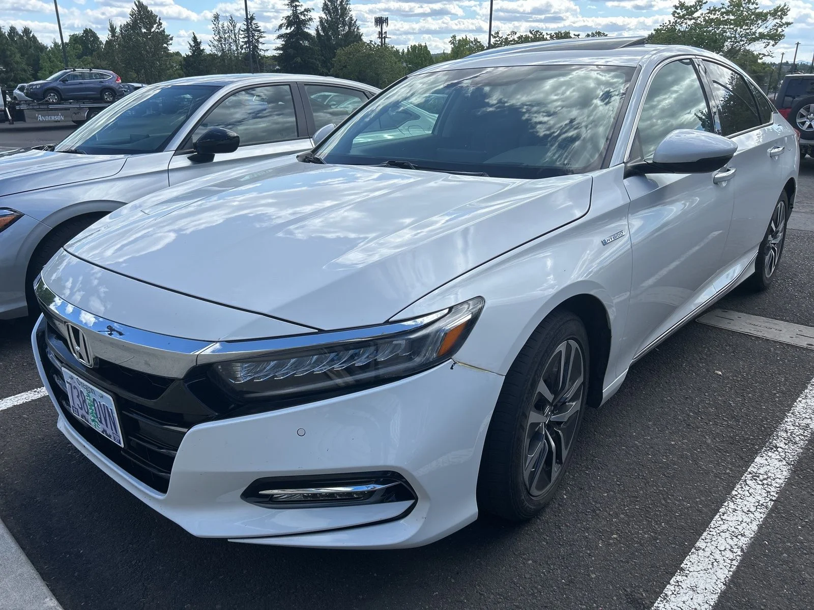 2020 Honda Accord Hybrid Touring's photo