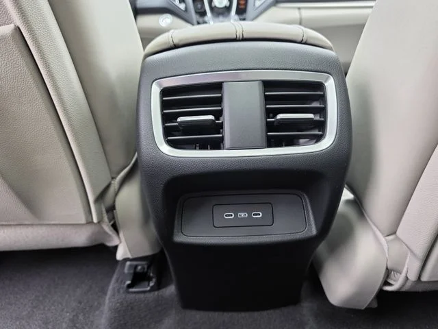 New 2026 Majestic Black Pearl Acura w/Technology Package image 18