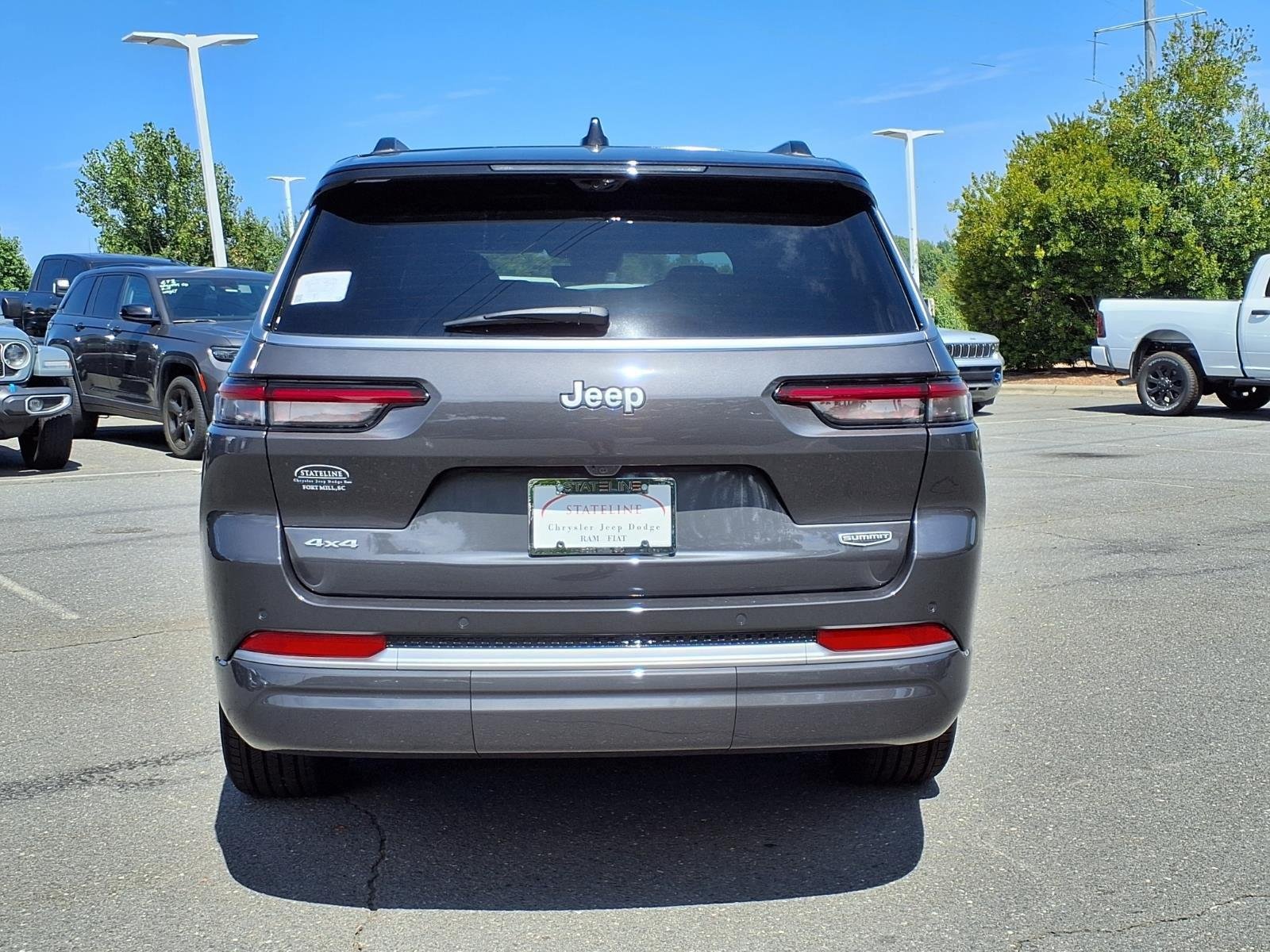 New 2026 Baltic Gray Metallic Clear-Coat Exterior Paint Jeep Summit image 10
