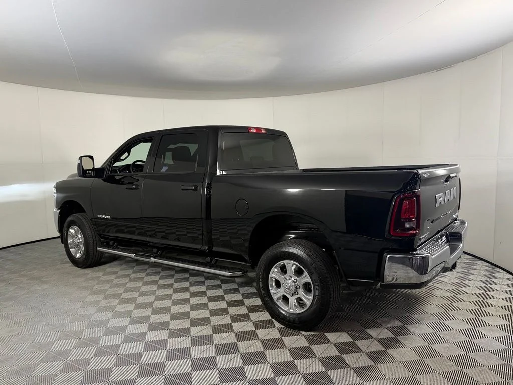 Certified Used 2025 Black Ram Big Horn image 9