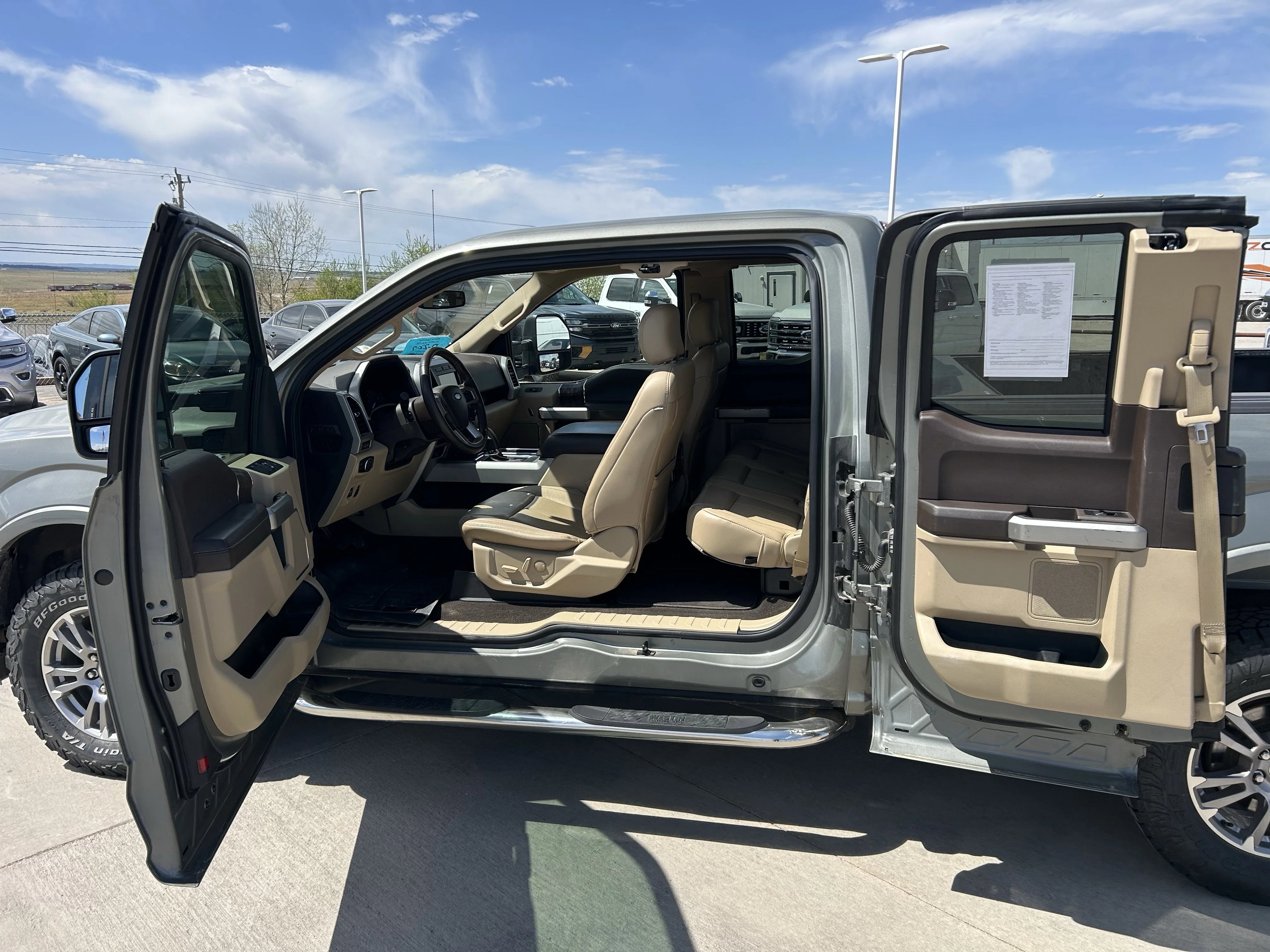 Used 2020 Gray Ford LARIAT image 8