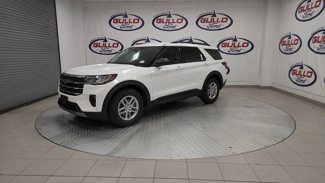 New 2026 Star White Metallic Tri-Coat Ford Active image 6