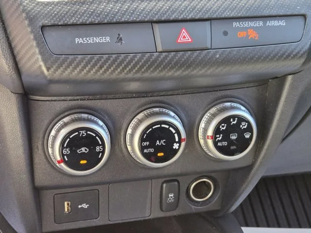 Used 2024 White Mitsubishi 2.0 ES image 28