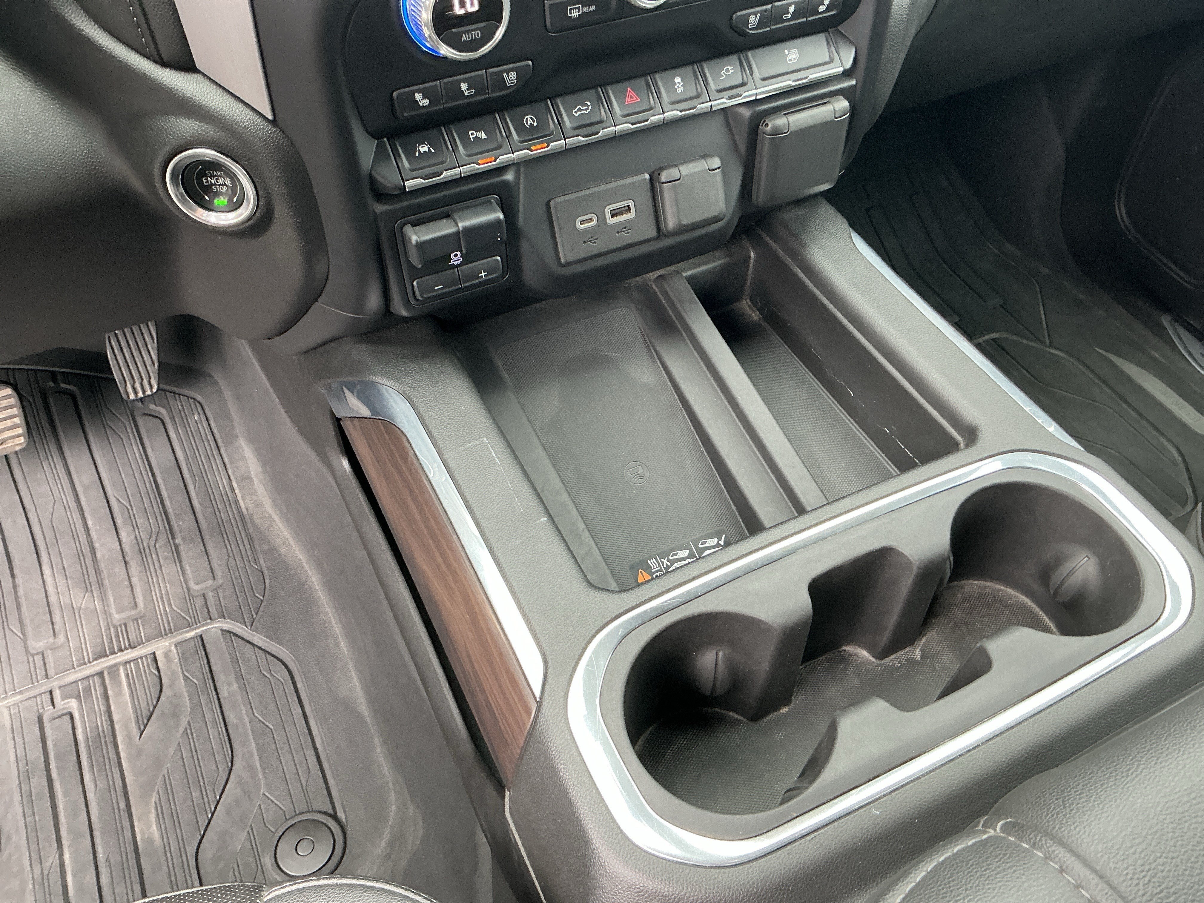 Used 2021 Onyx Black GMC SLT image 25
