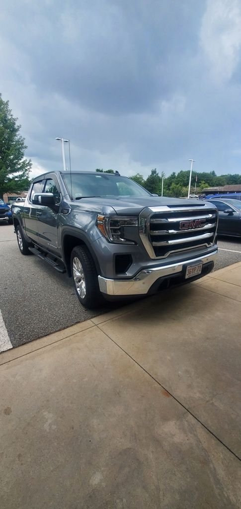 Used 2021 Gray GMC SLE image 1
