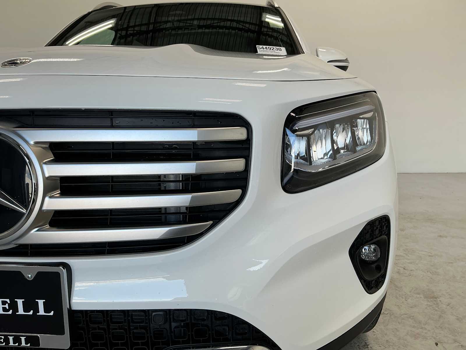 Certified Used 2026 Polar White Mercedes-Benz GLB 250 image 7