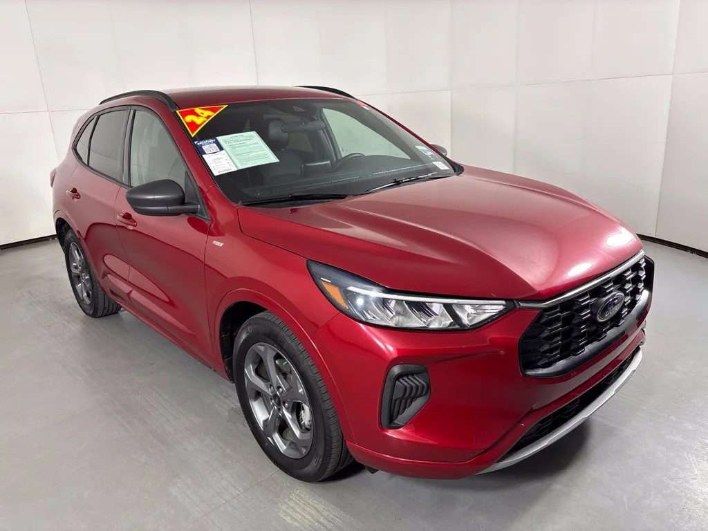 Used 2024 Red Ford ST-Line image 2