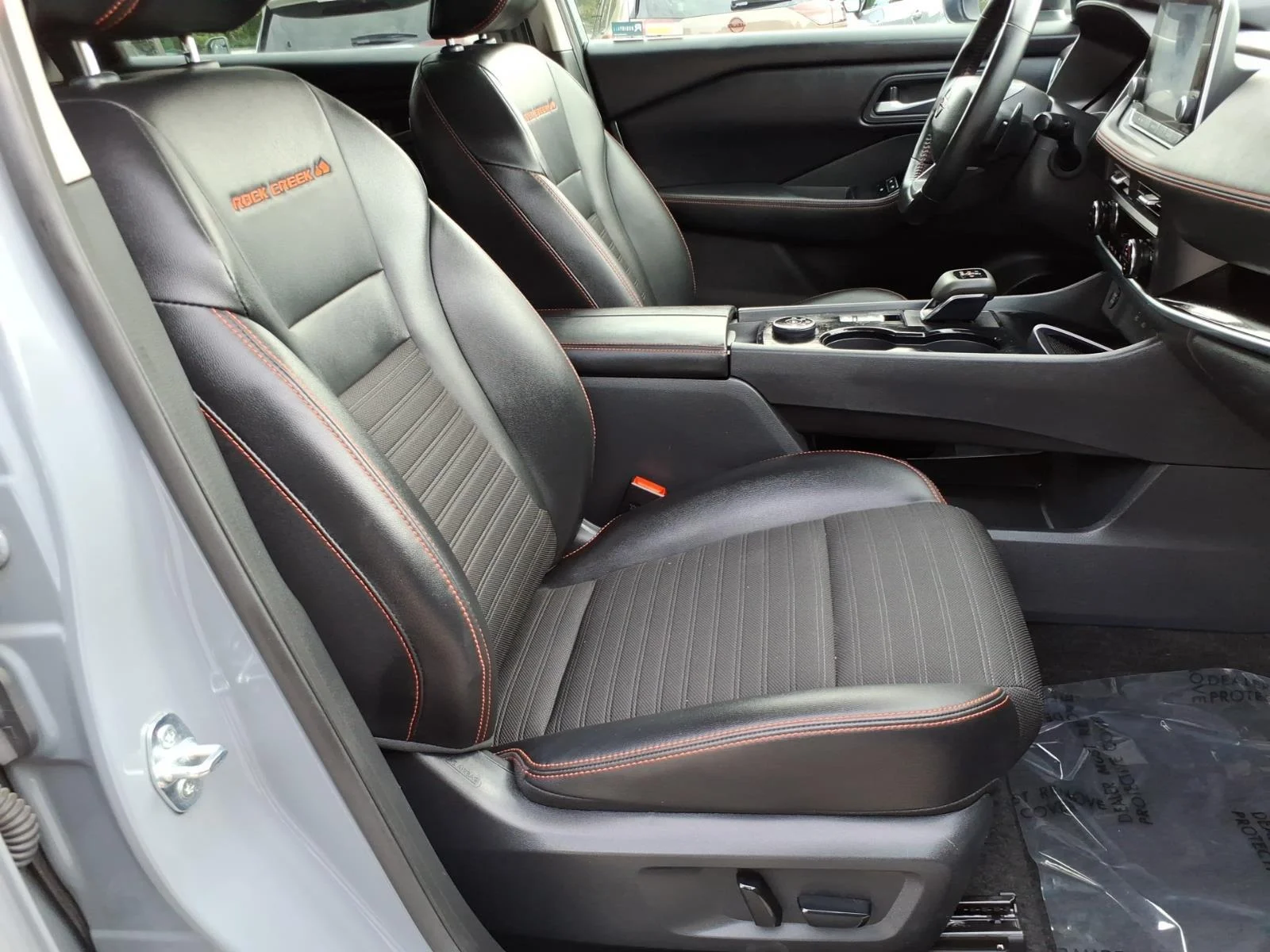 Used 2025 Boulder Gray Pearl Nissan Rock Creek image 19
