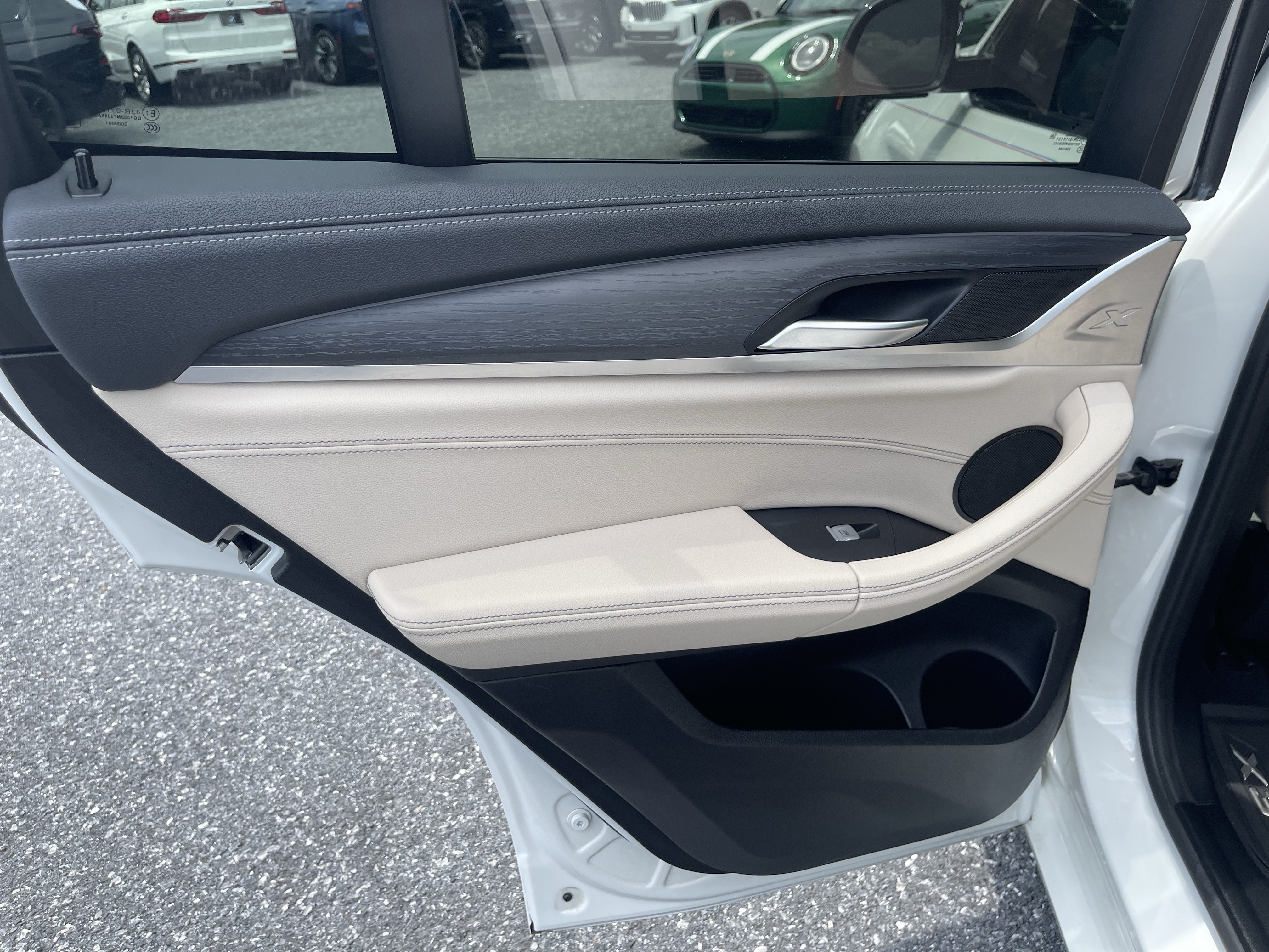 Used 2022 Alpine White BMW M40i image 16