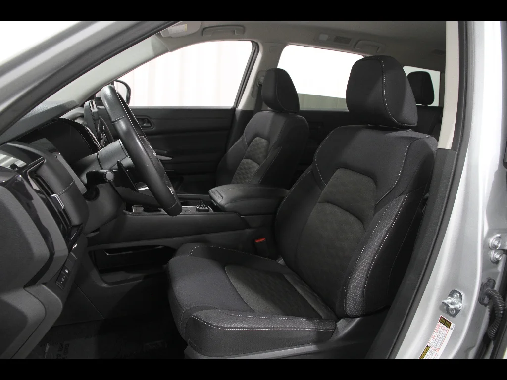 Used 2024 Brilliant Silver Metallic Nissan SV image 5