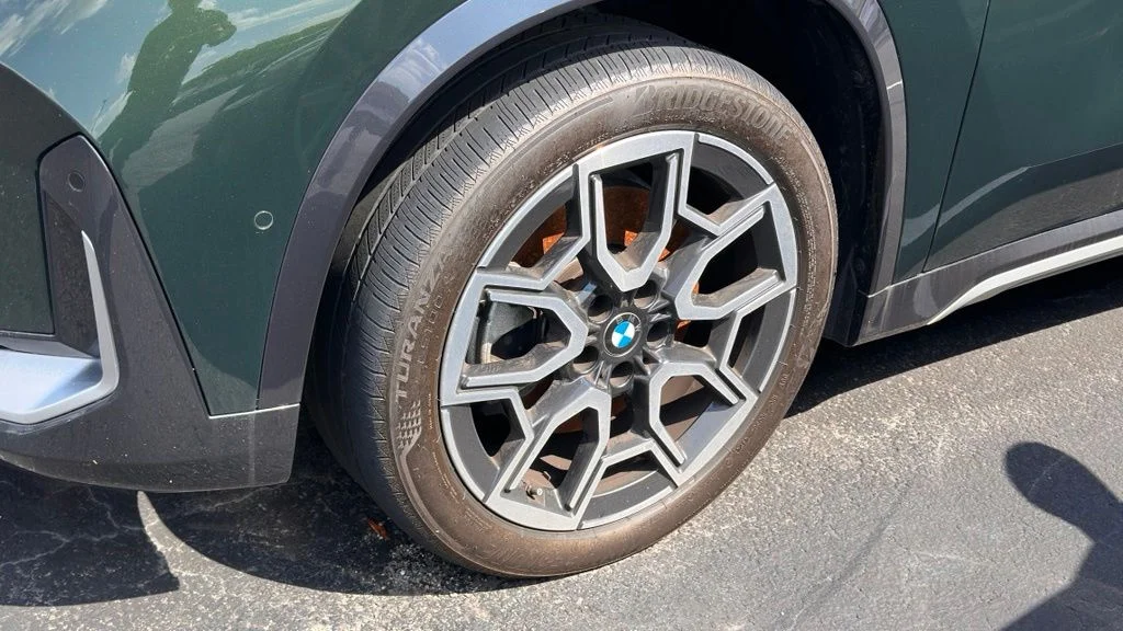 Used 2025 San Remo Green Metallic BMW xDrive28i image 11