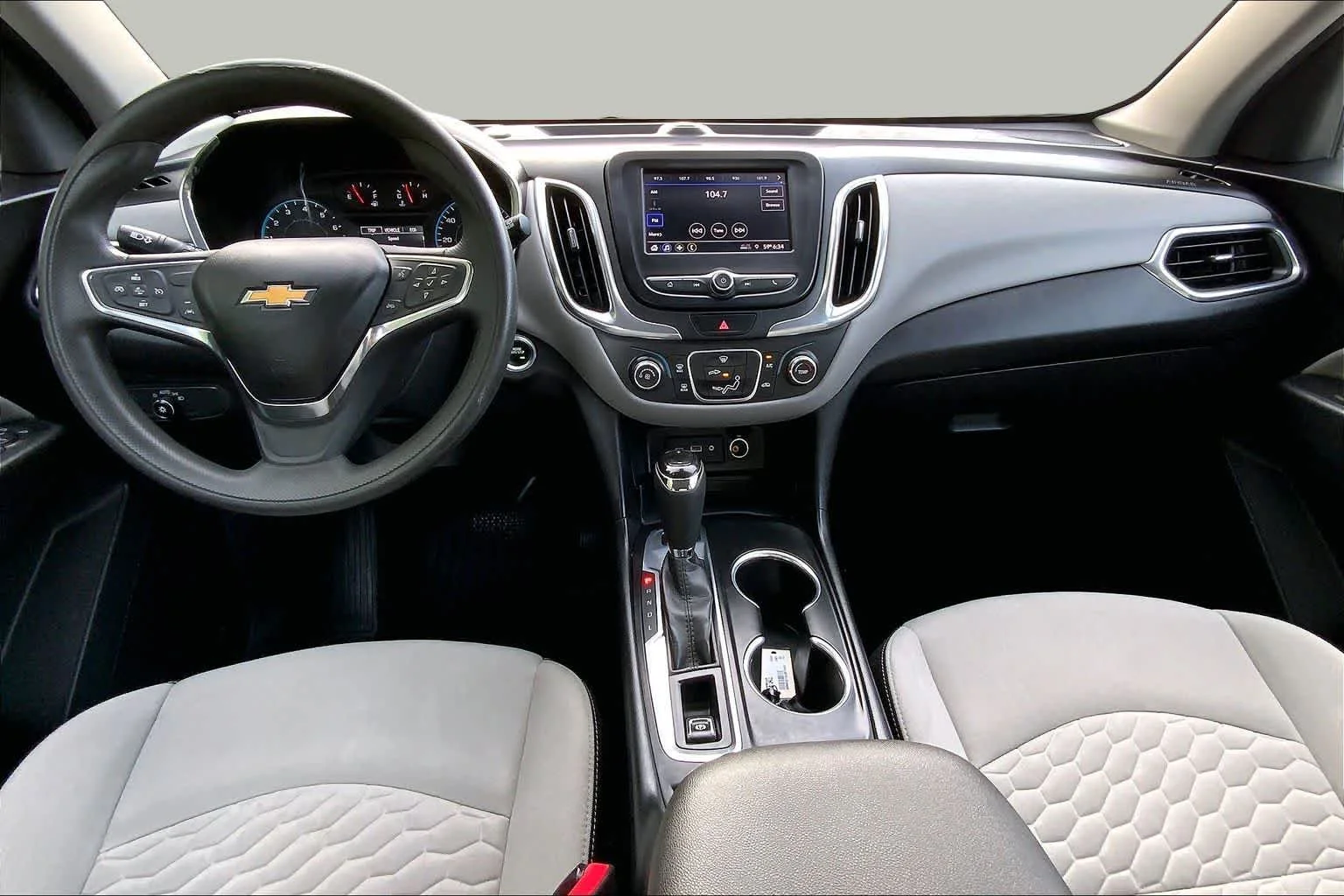 Used 2020 Summit White Chevrolet LS image 16