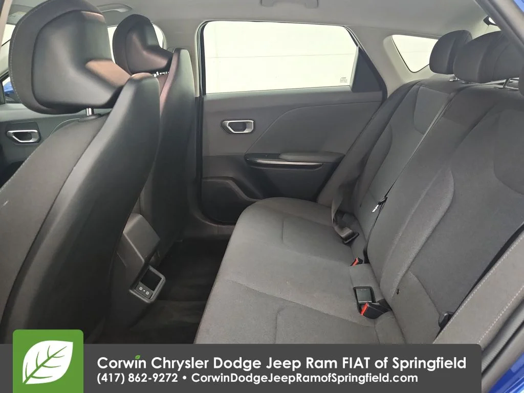 Used 2025 Blue Kia LXS image 28
