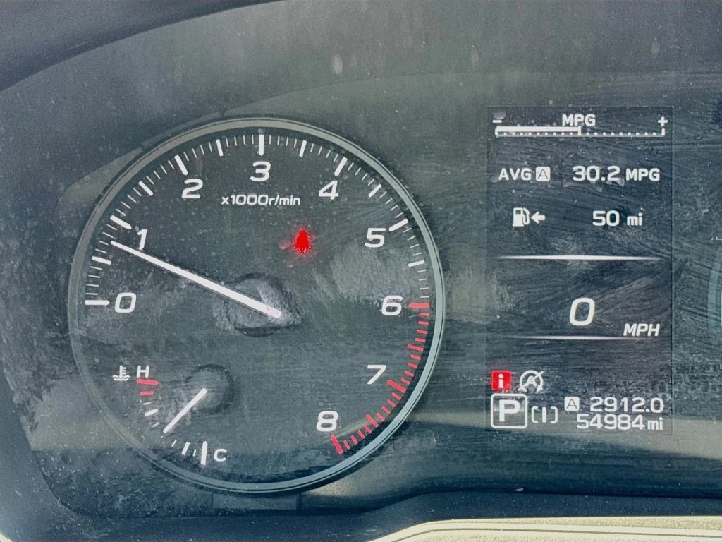 Used 2025 White Subaru Base image 15