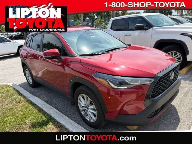 2024 Toyota Corolla Cross LE