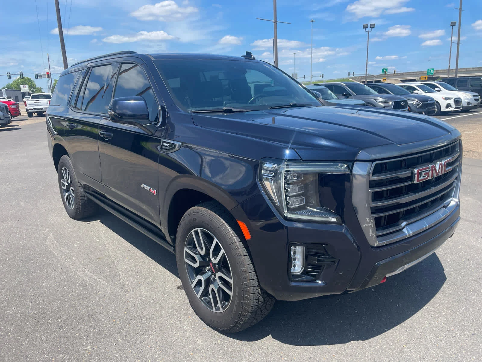 2023 GMC Yukon