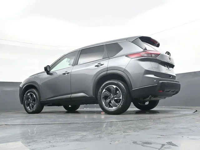 Used 2025 Gray Nissan SV image 34