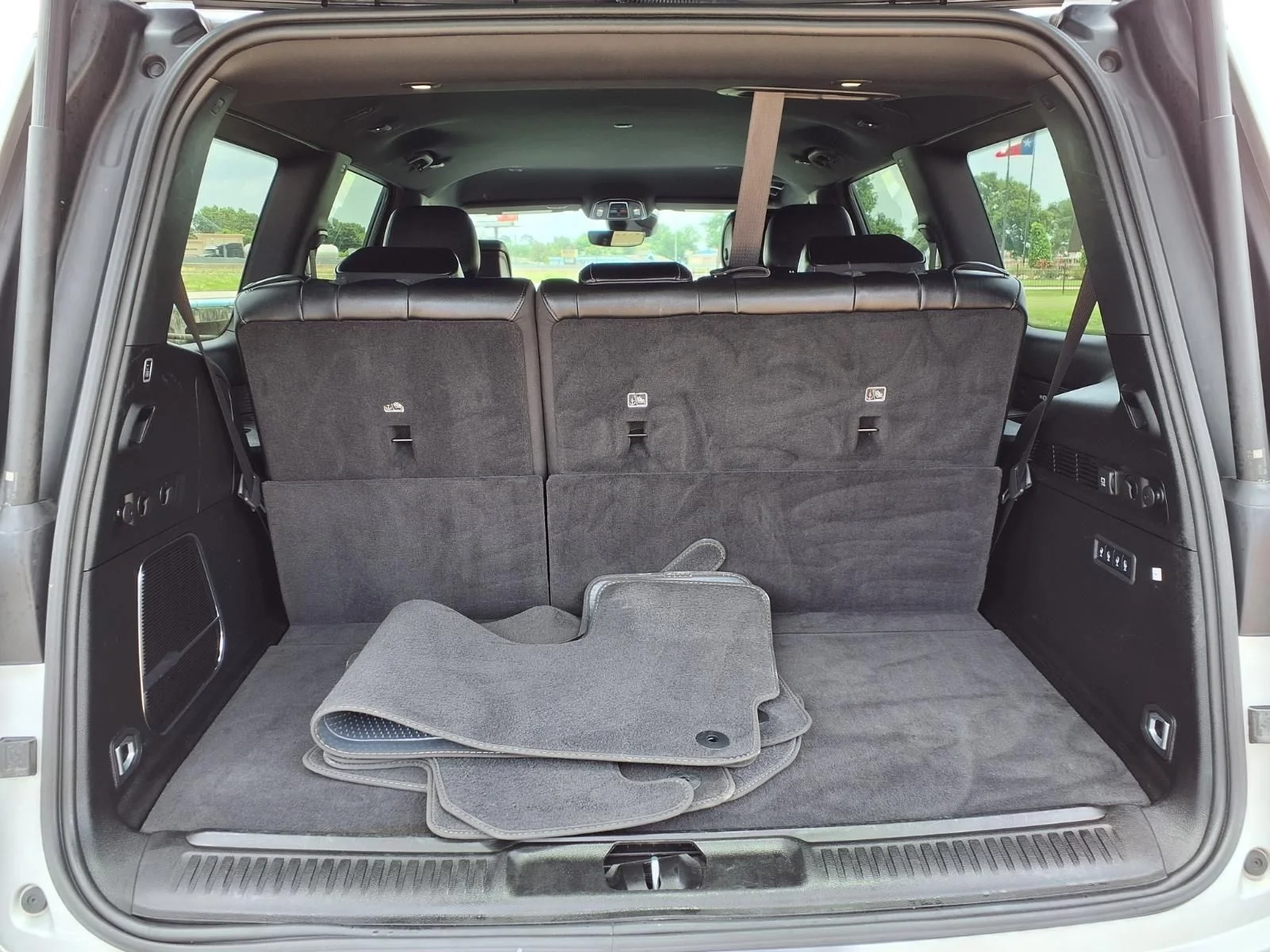 Used 2024 Silver Jeep Series III image 5