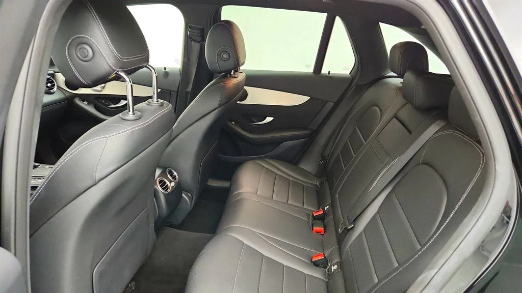 Used 2022 Black Mercedes-Benz GLC 300 SUV w/ Panorama Sunroof & Digital Instrument Cluster image 19