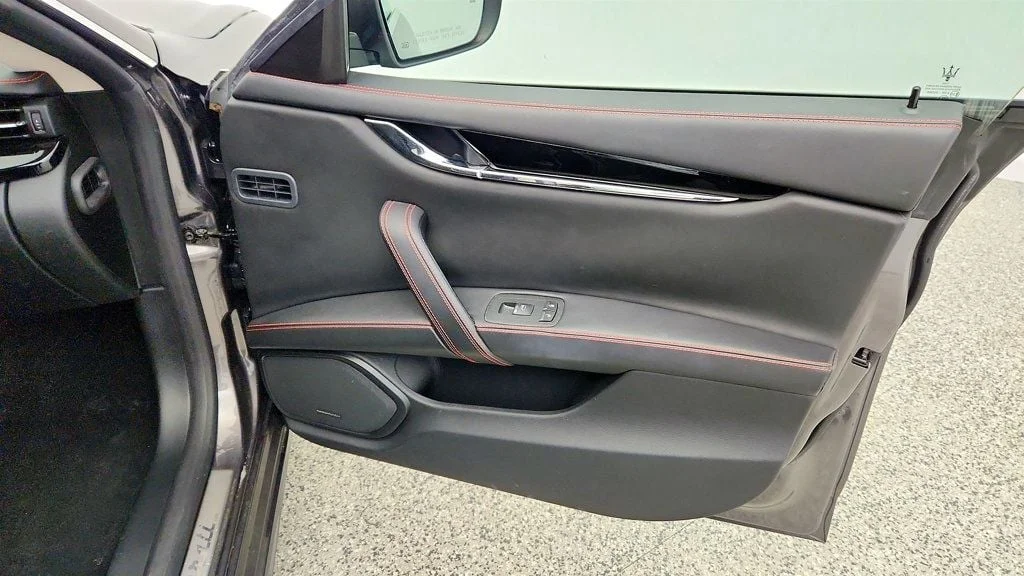 Used 2017 Grigio Maratea Metallescent Maserati S Q4 GranSport 3.0L Driver Assistance Pack+ & Cooled Front Seats image 25