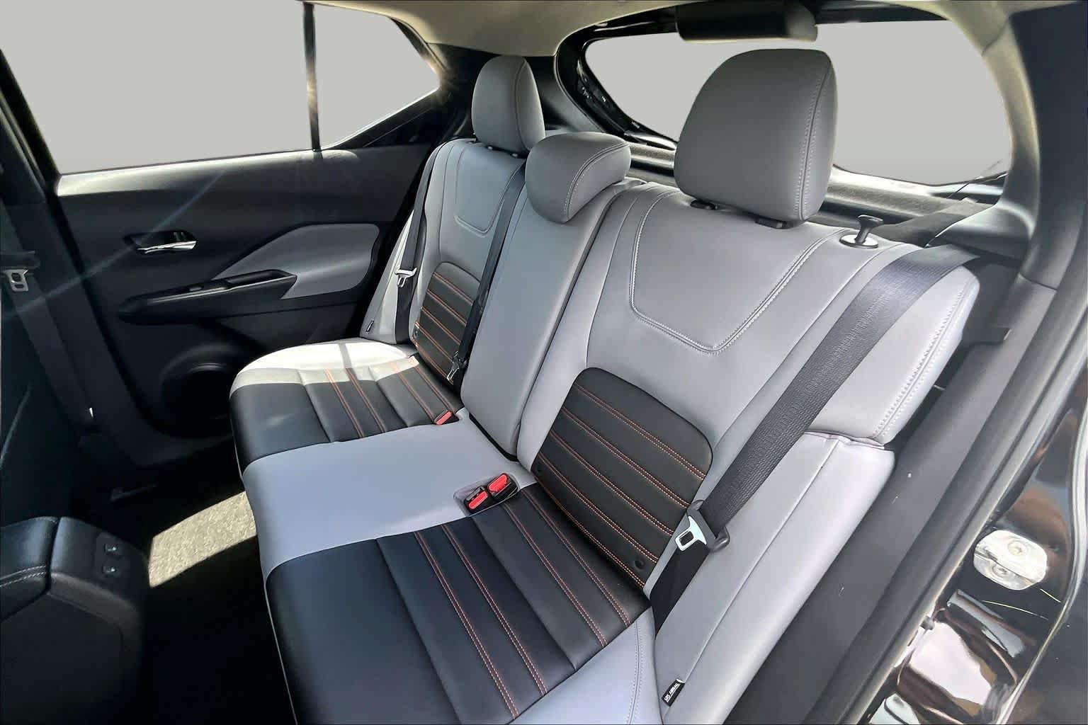 Used 2024 Super Black Nissan SR image 18