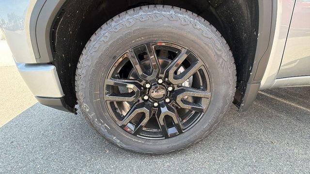 New 2026 Sterling Metallic GMC Elevation image 9
