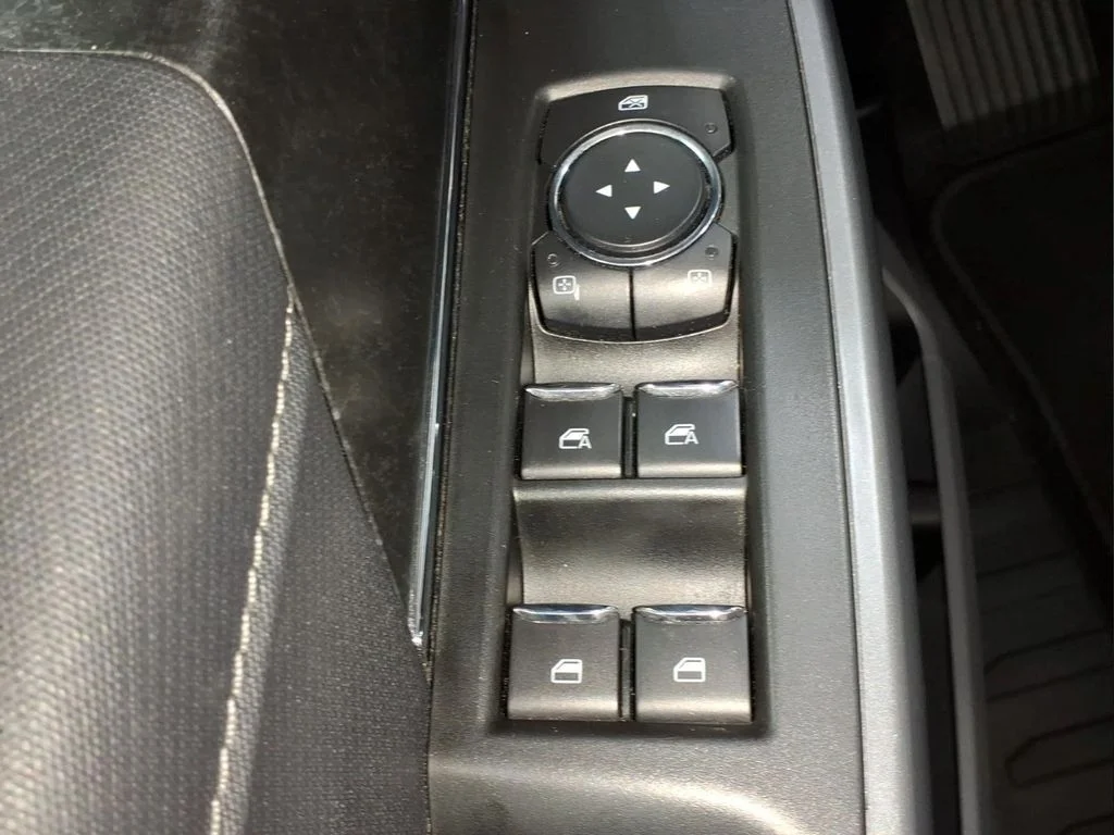 Certified Used 2022 Silver Ford XLT image 16