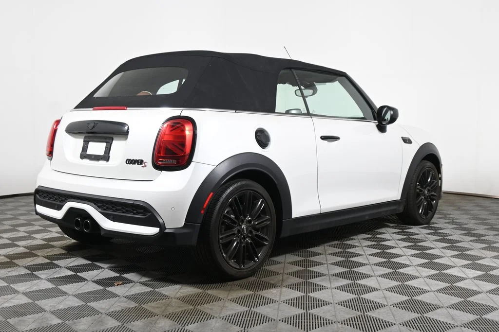 Certified Used 2023 White MINI Iconic image 7