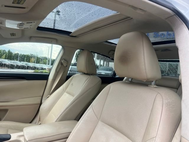 Used 2013 Starfire Pearl Lexus 350 image 12