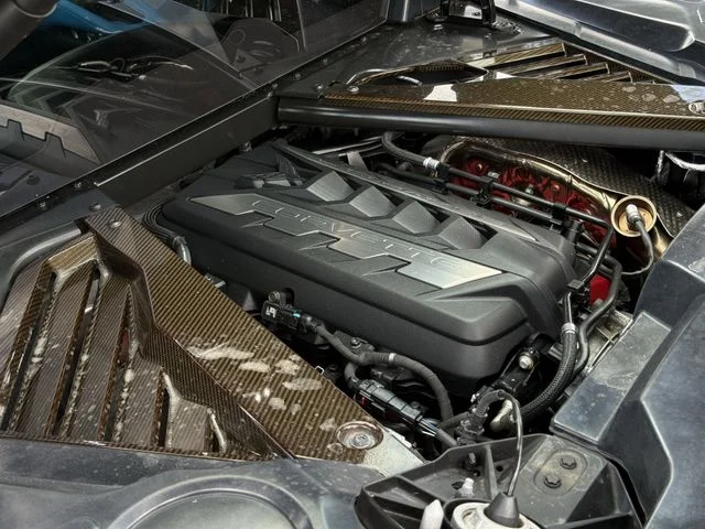 Used 2020 White Chevrolet Stingray image 26