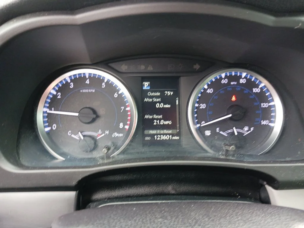 Used 2017 Gray Toyota LE image 18