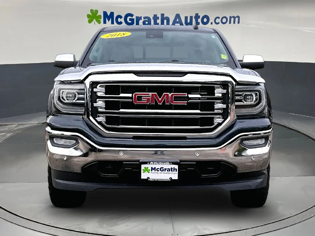 Used 2018 Gray GMC SLT image 2