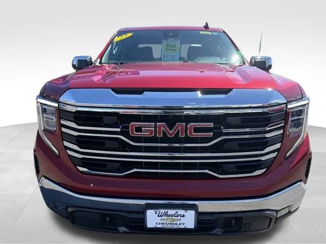 Used 2022 Cayenne Red Tintcoat GMC SLT image 10