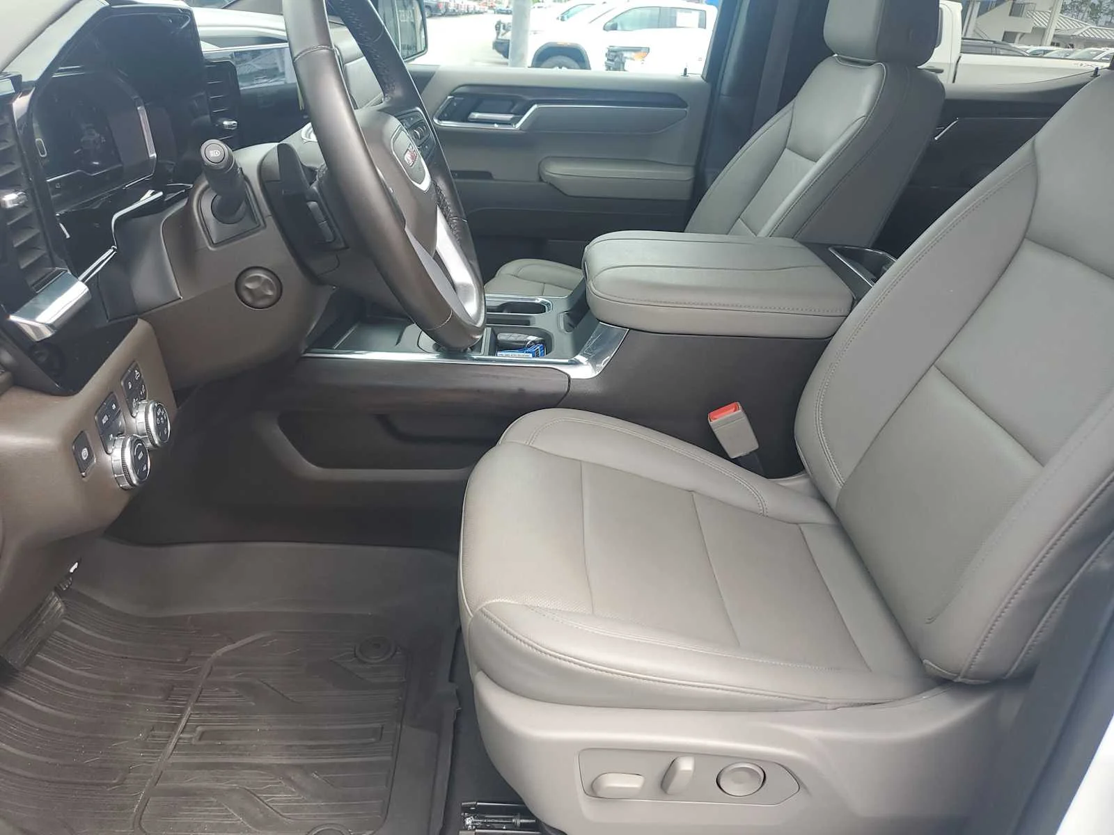 Used 2024 Summit White GMC SLT image 15