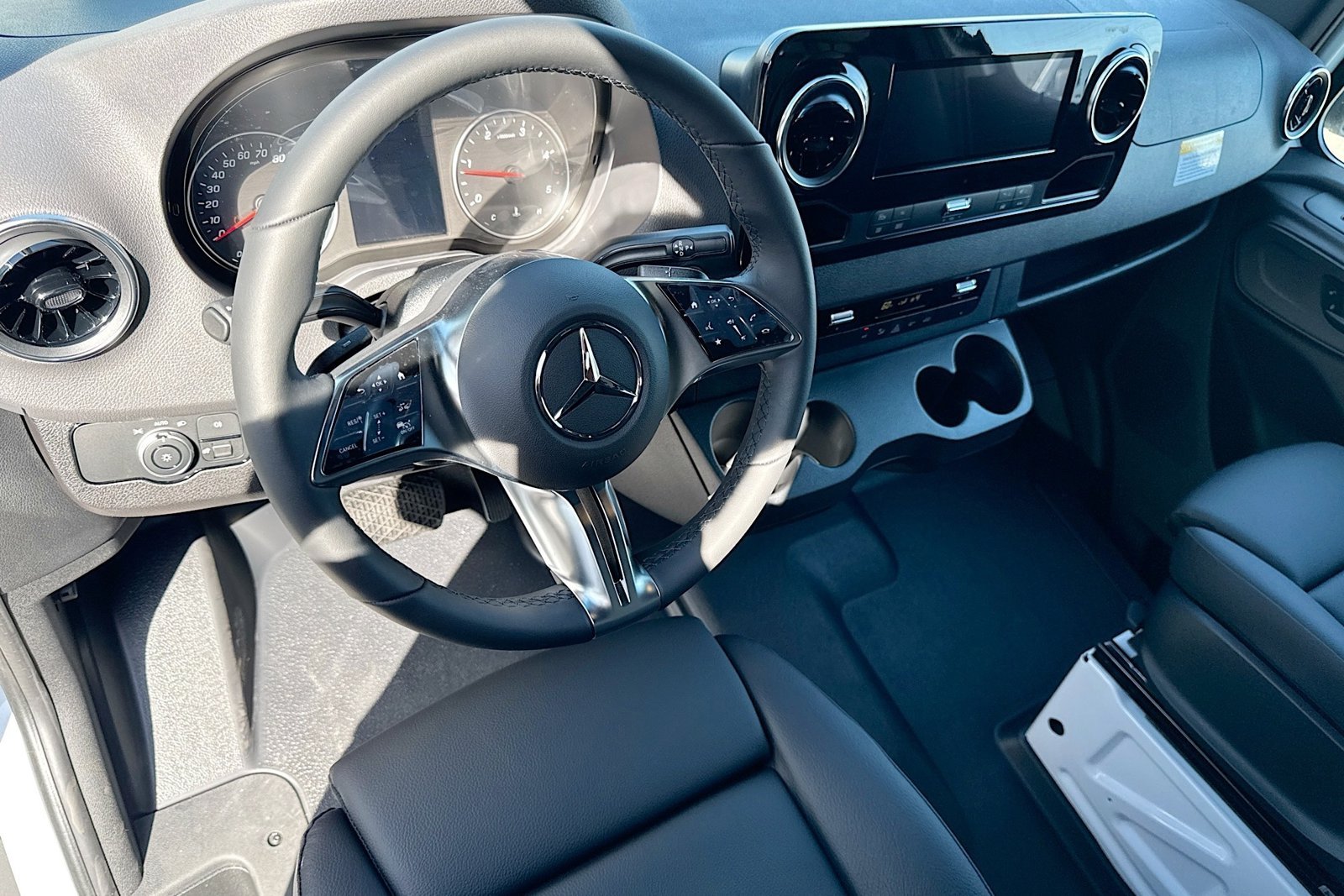 New 2026 Arctic White Mercedes-Benz  image 8