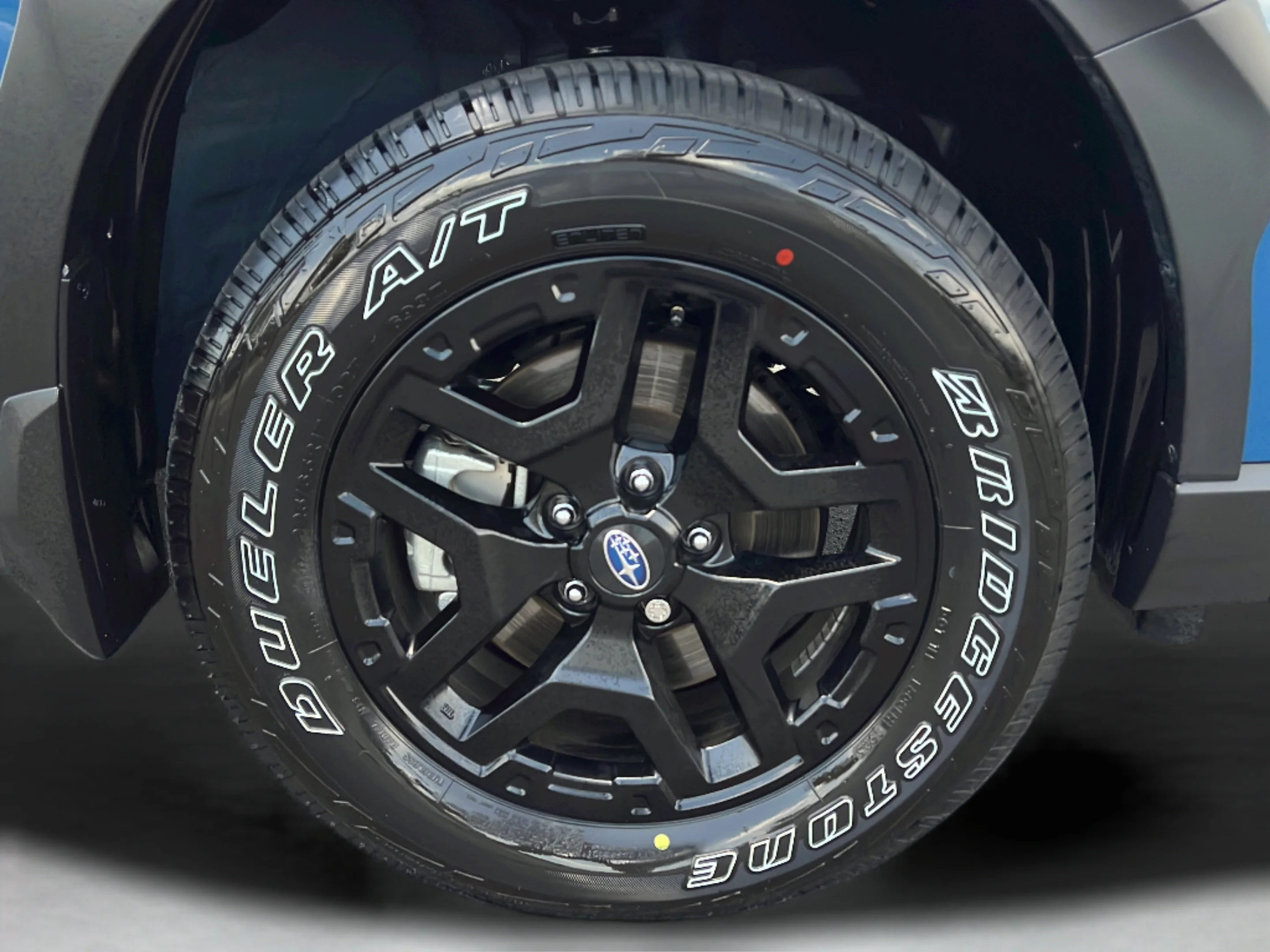 Used 2025 Geyser Blue Subaru Wilderness image 26