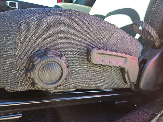 2026 Jeep Wrangler 4-Door Sahara - Photo 14