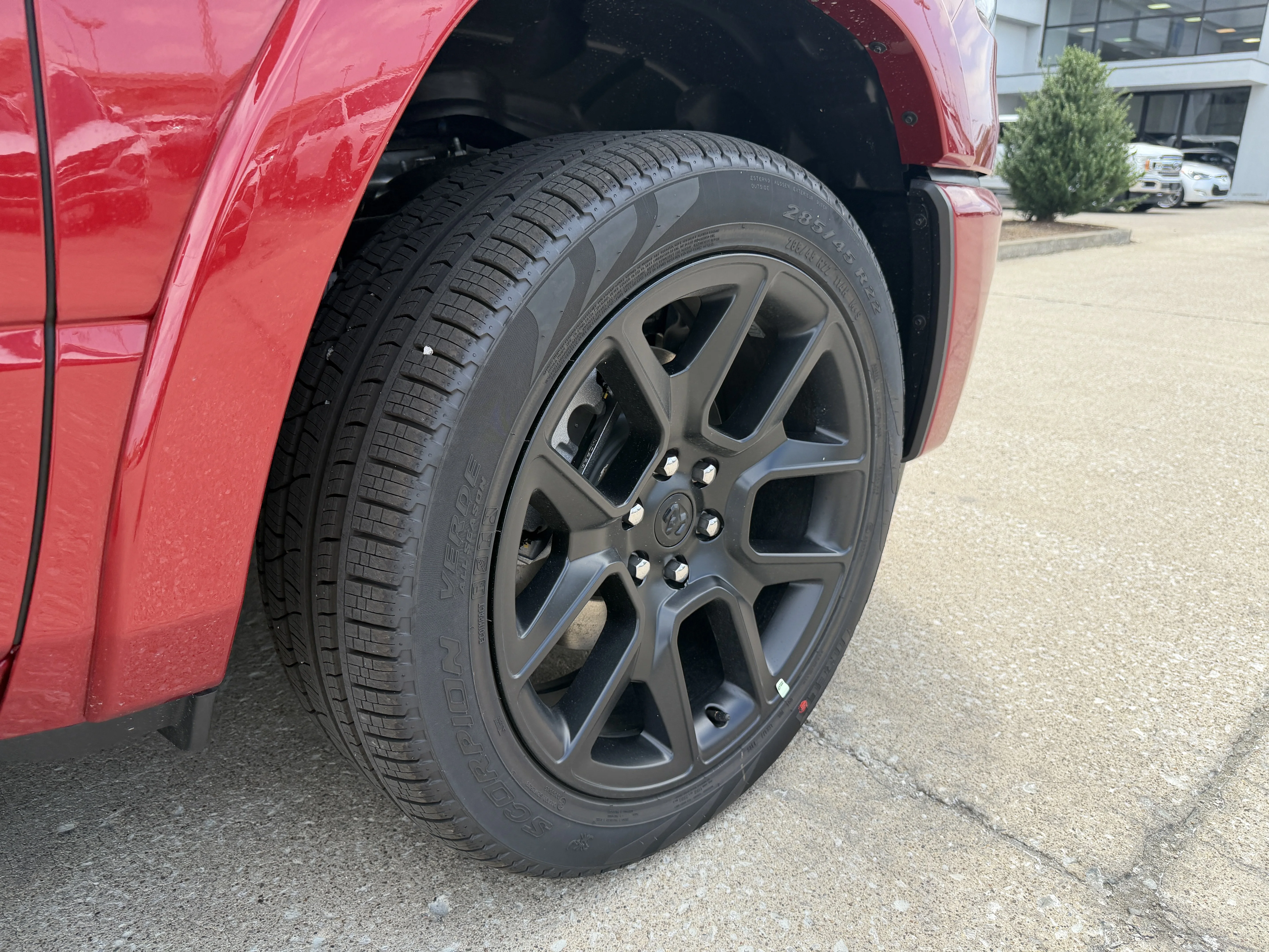 New 2026 Molten Red Pearl-Coat Exterior Paint RAM Laramie image 26