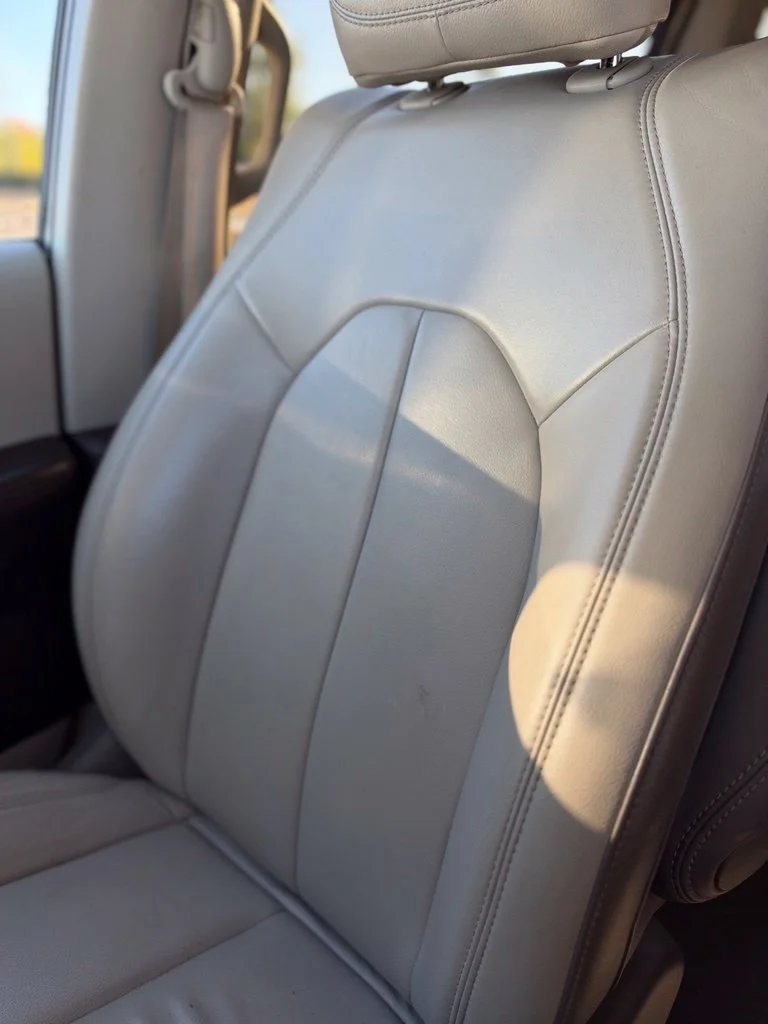 Used 2017 Tusk White Chrysler Touring L image 34