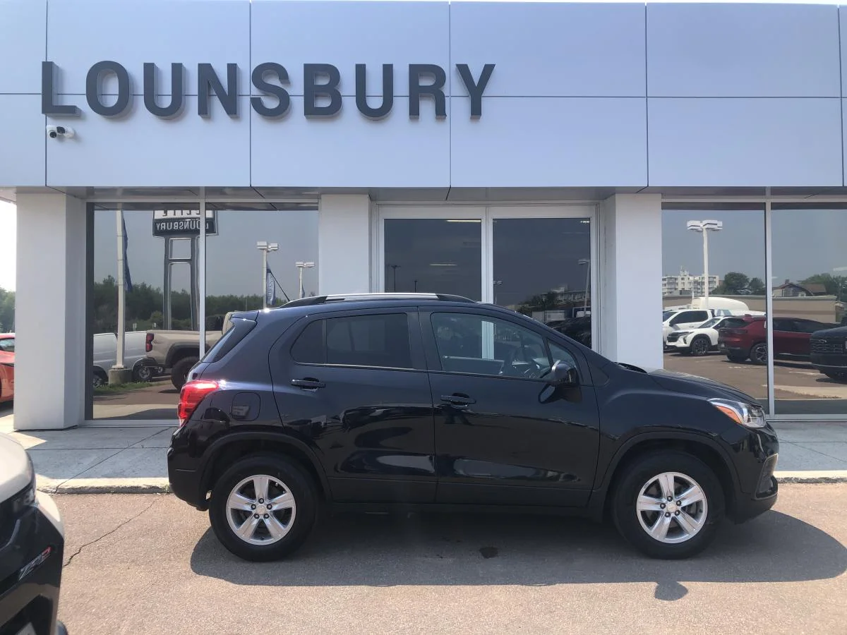 Used 2022 Blue Chevrolet Awd 4dr Lt image 2