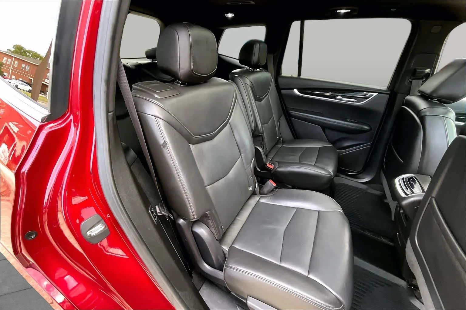 Used 2020 Red Horizon Tintcoat Cadillac FWD Premium Luxury image 20