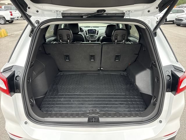Used 2020 IRIDESCENT PEARL TRICOAT Chevrolet Premier image 22